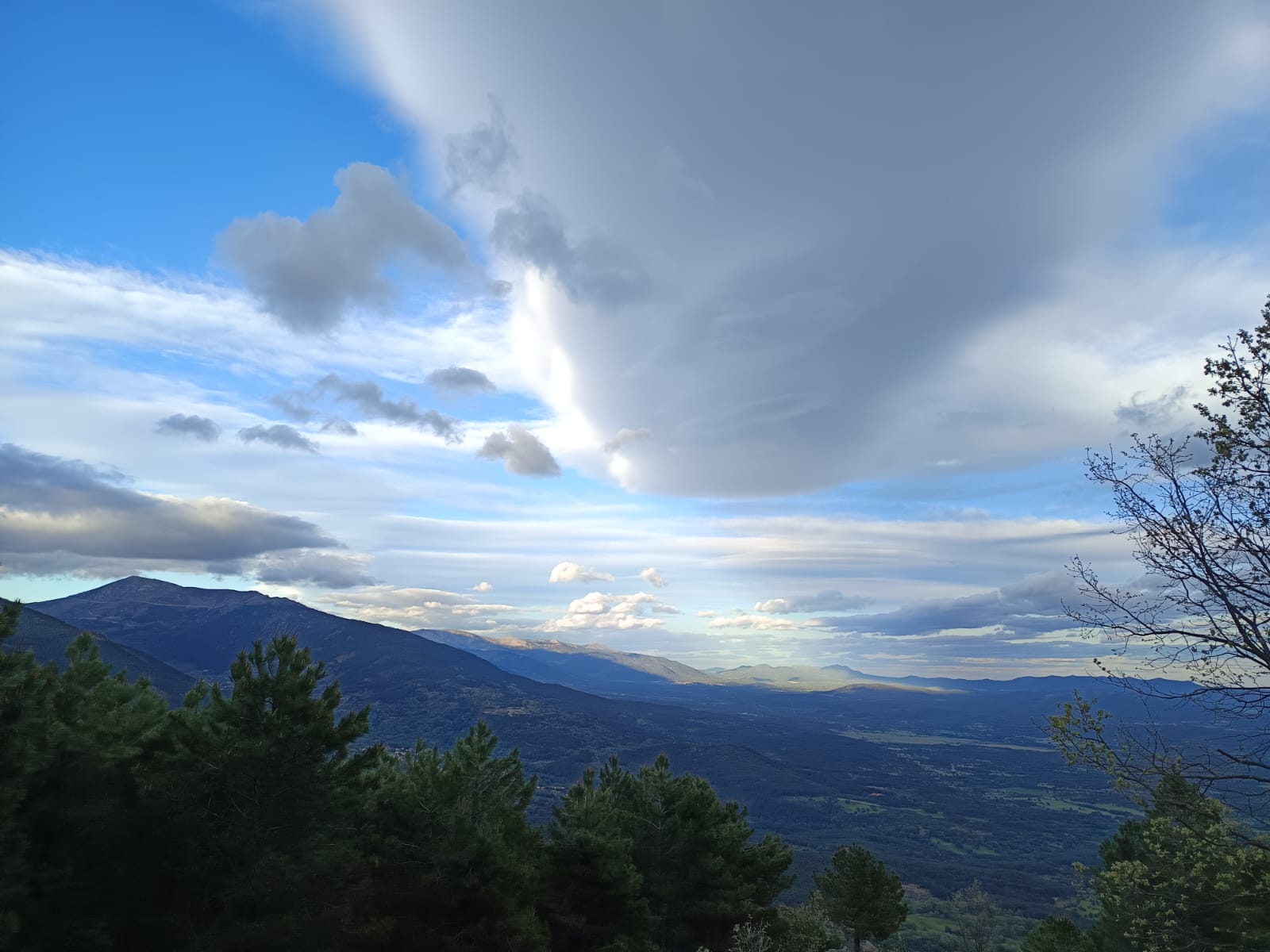 Ruta en Pedro Bernardo: del merendero al mirador de parapente